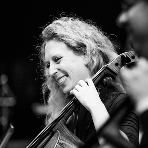 Divna Delmas au violoncelle